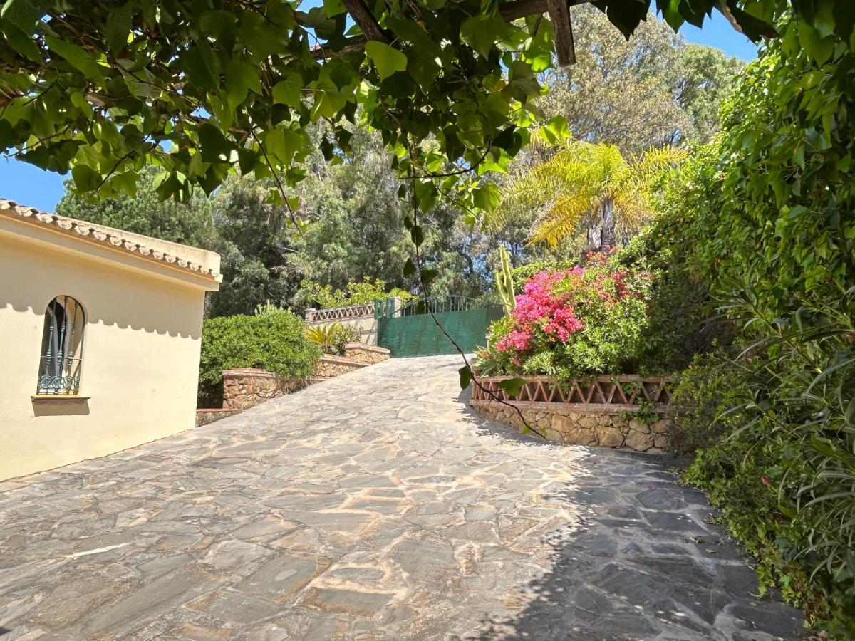 Villa Close To The Beach In Μαρμπέλλα Εξωτερικό φωτογραφία