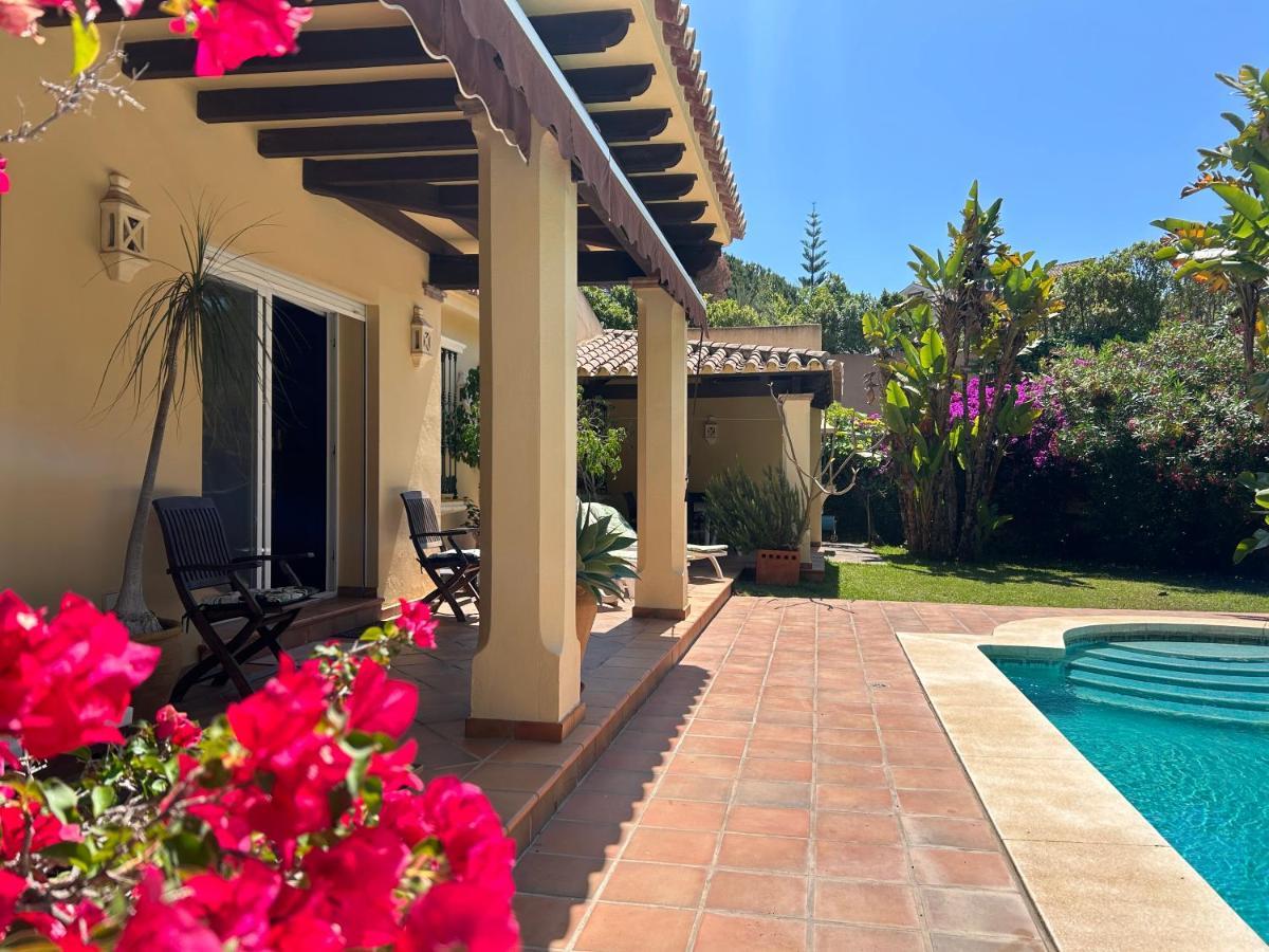 Villa Close To The Beach In Μαρμπέλλα Εξωτερικό φωτογραφία