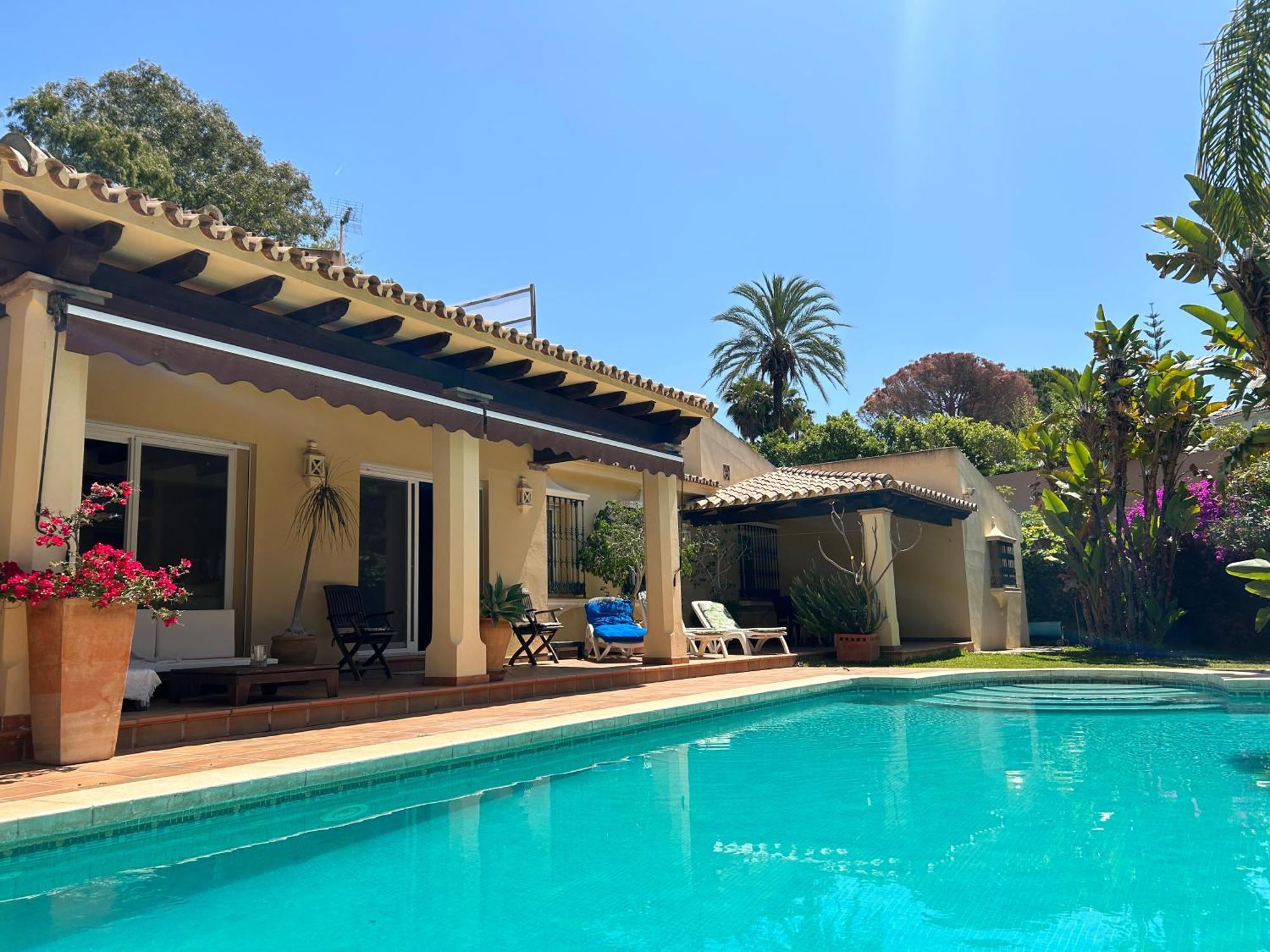 Villa Close To The Beach In Μαρμπέλλα Εξωτερικό φωτογραφία